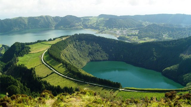 Azores-Lake